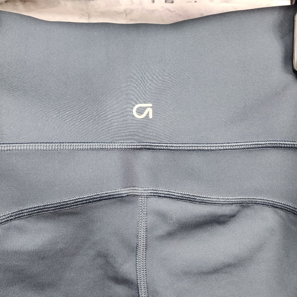 Gap Gapfit Sculpt Compression Colorblock Capri Le… - image 4